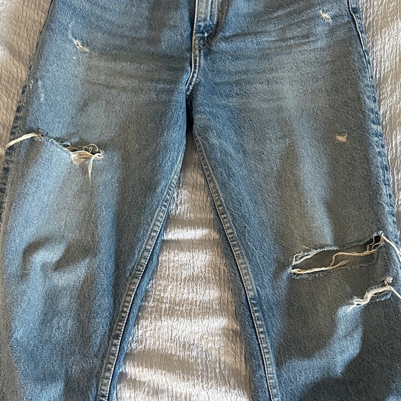 Zara High Waisted Blue Distressed Straight Leg Jeans - Picture 5 of 5